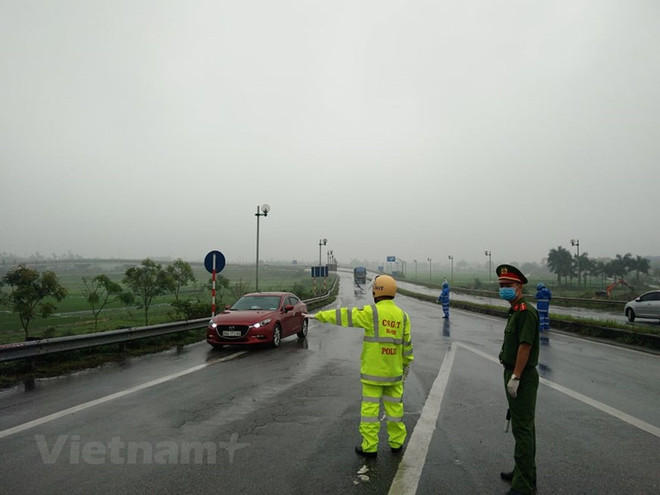 Provincia vietnamita de Vinh Phuc multa a seis mil casos de violación de Ley de Tráfico ảnh 1 Provincia vietnamita de Vinh Phuc multa a seis mil casos de violación de Ley de Tráfico ảnh 1