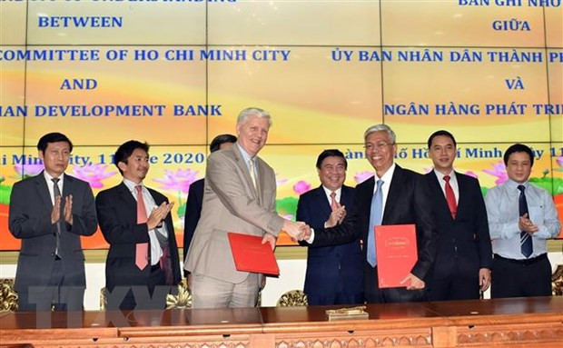 Intensifica Ciudad Ho Chi Minh cooperación con Banco Asiático de Desarrollo ảnh 1 Intensifica Ciudad Ho Chi Minh cooperación con Banco Asiático de Desarrollo ảnh 1