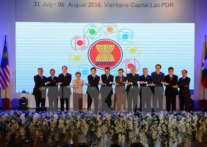 Ministros de Economía de ASEAN discuten integración regional ảnh 1