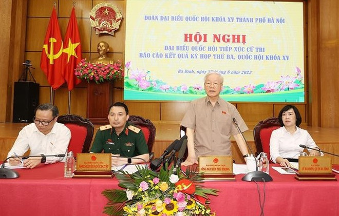 Máximo dirigente partidista vietnamita dialoga con electores de Hanoi ảnh 1 Máximo dirigente partidista vietnamita dialoga con electores de Hanoi ảnh 1