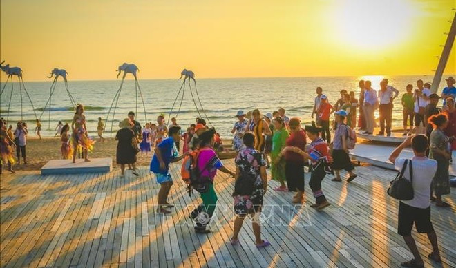 Turistas extranjeros a Vietnam en la primera mitad del año aumentan 6,8 veces ảnh 1 Turistas extranjeros a Vietnam en la primera mitad del año aumentan 6,8 veces ảnh 1