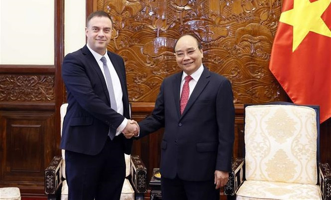 Recibe presidente vietnamita a embajadores salientes de Arabia Saudita, Israel y Azerbaiyán ảnh 1 Recibe presidente vietnamita a embajadores salientes de Arabia Saudita, Israel y Azerbaiyán ảnh 1