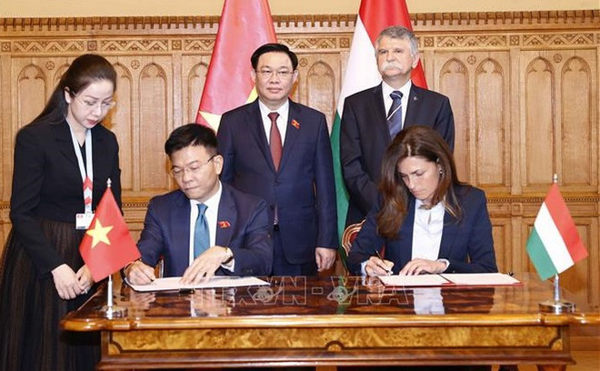 Vietnam y Hungría firman acuerdo de cooperación judicial para 2022-2023 ảnh 1
