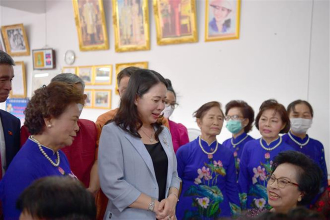 Vicepresidenta vietnamita aprecia aportes de comunidad connacional en Tailandia ảnh 3 Vicepresidenta vietnamita aprecia aportes de comunidad connacional en Tailandia ảnh 3