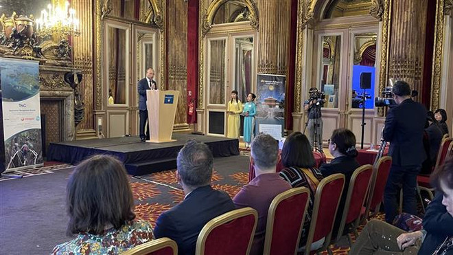 Buscan promover actividades turísticas vietnamitas en Francia ảnh 1 Buscan promover actividades turísticas vietnamitas en Francia ảnh 1