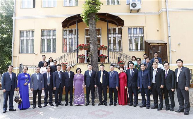 Resaltan papel importante de empresarios vietnamitas al desarrollo nacional ảnh 2 Resaltan papel importante de empresarios vietnamitas al desarrollo nacional ảnh 2