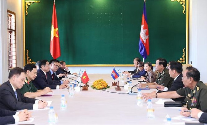 Primer ministro vietnamita se reúne con su homólogo camboyano ảnh 1  Primer ministro vietnamita se reúne con su homólogo camboyano ảnh 1