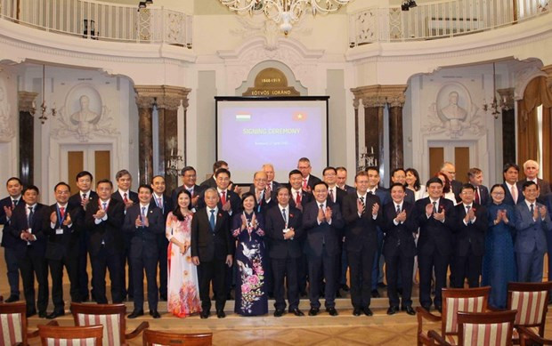Vietnam y Hungría fomentan cooperación en educación ảnh 1 Vietnam y Hungría fomentan cooperación en educación ảnh 1