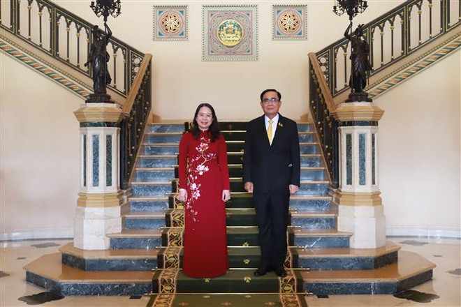Vicepresidenta vietnamita se reúne con primer ministro tailandés ảnh 1 Vicepresidenta vietnamita se reúne con primer ministro tailandés ảnh 1