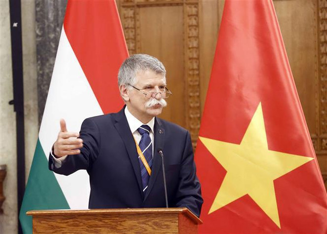 Vietnam y Hungría debaten sobre perfeccionamiento del marco jurídico de economía verde ảnh 3 Vietnam y Hungría debaten sobre perfeccionamiento del marco jurídico de economía verde ảnh 3