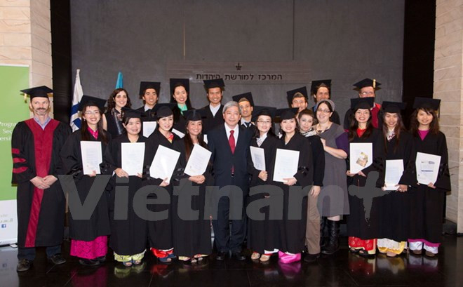 Primeros estudiantes vietnamitas en Israel cumplen curso en agricultura ảnh 1 Primeros estudiantes vietnamitas en Israel cumplen curso en agricultura ảnh 1