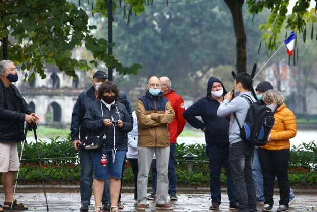 Cae el número de turistas extranjeros a Vietnam en primeros cuatro meses ảnh 1 Cae el número de turistas extranjeros a Vietnam en primeros cuatro meses ảnh 1