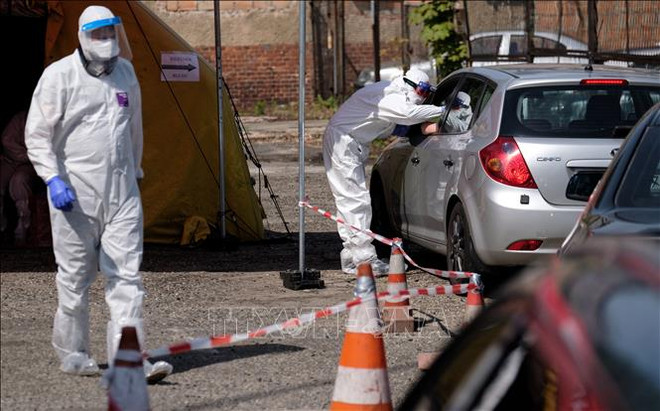 Centro LOTUS ayuda a comunidad vietnamita en Polonia en medio de la pandemia ảnh 1