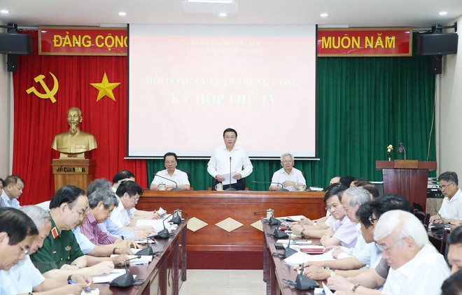 Sesiona 13 reunión del Consejo de Teoría Central de Vietnam ảnh 1 Sesiona 13 reunión del Consejo de Teoría Central de Vietnam ảnh 1
