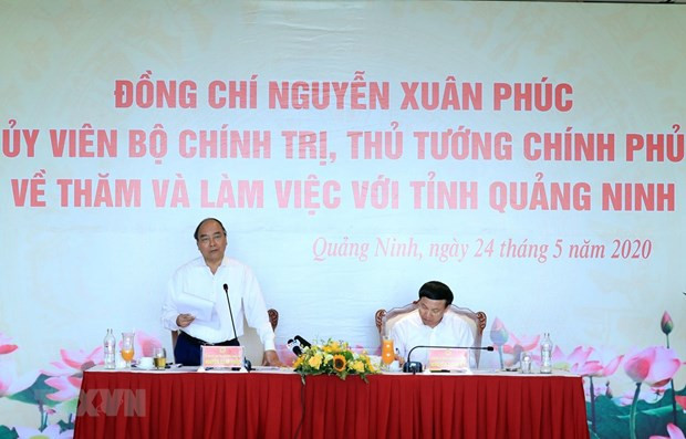 Primer Ministro Nguyen Xuan Phuc avala desarrollo de Quang Ninh ảnh 1 Primer Ministro Nguyen Xuan Phuc avala desarrollo de Quang Ninh ảnh 1