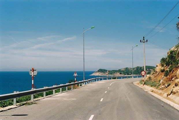 Construirá caminos costeros en provincia centrovietnamita ảnh 1 Construirá caminos costeros en provincia centrovietnamita ảnh 1