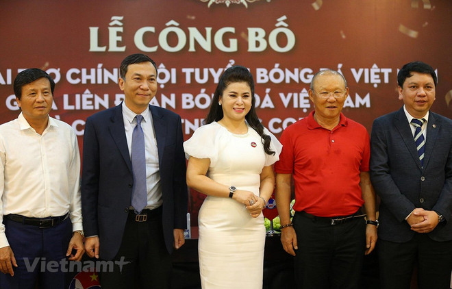 Selección nacional de fútbol de Vietnam tiene nuevo patrocinador ảnh 1 Selección nacional de fútbol de Vietnam tiene nuevo patrocinador ảnh 1