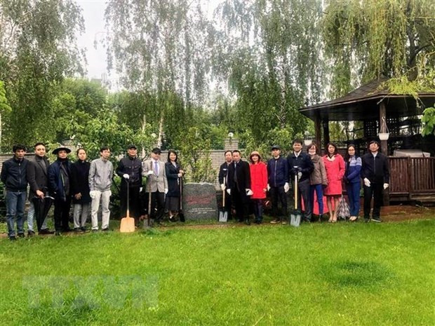 Celebran en Ucrania y Alemania aniversario del natalicio del Presidente Ho Chi Minh ảnh 1 Celebran en Ucrania y Alemania aniversario del natalicio del Presidente Ho Chi Minh ảnh 1