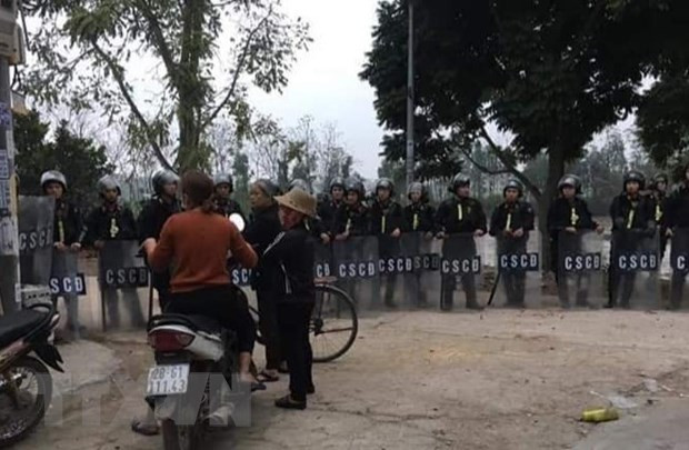 Procesa policía de Hanoi caso de disturbio en comuna suburbana de Dong Tam ảnh 1 Procesa policía de Hanoi caso de disturbio en comuna suburbana de Dong Tam ảnh 1