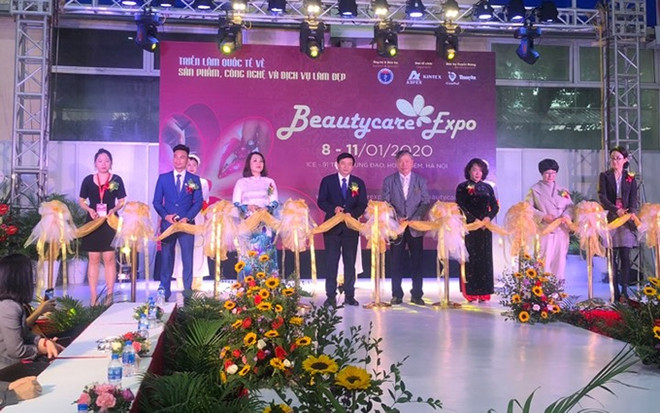 Inauguran en Hanoi exposición internacional de productos y servicios de belleza ảnh 1