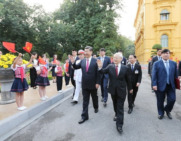 Intercambian Vietnam y China felicitaciones por aniversario de relaciones bilaterales ảnh 1 Intercambian Vietnam y China felicitaciones por aniversario de relaciones bilaterales ảnh 1