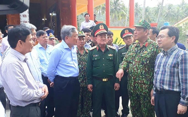 Otorgan en Vietnam regalos a isleños y soldados en ocasión del Año Nuevo Lunar ảnh 1 Otorgan en Vietnam regalos a isleños y soldados en ocasión del Año Nuevo Lunar ảnh 1