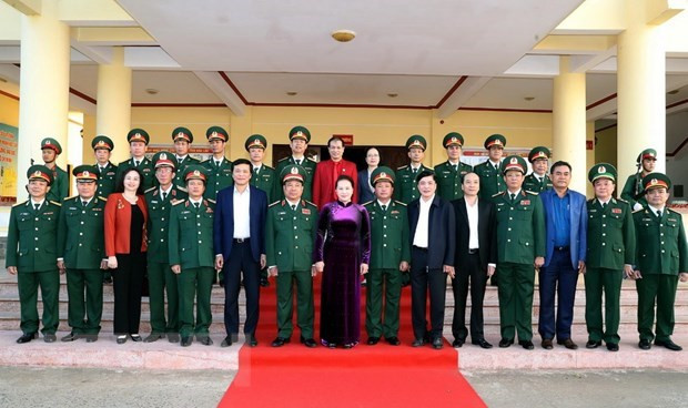 Visita máxima legisladora de Vietnam Mando Militar de provincia de Dak Lak ảnh 1 Visita máxima legisladora de Vietnam Mando Militar de provincia de Dak Lak ảnh 1