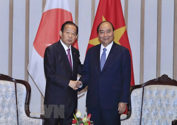Premier de Vietnam aboga por intensificar lazos económicos y culturales con Japón ảnh 1 Premier de Vietnam aboga por intensificar lazos económicos y culturales con Japón ảnh 1