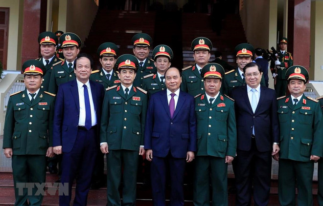 Premier de Vietnam supervisa disposición combativa de fuerzas armadas en el Tet ảnh 1 Premier de Vietnam supervisa disposición combativa de fuerzas armadas en el Tet ảnh 1