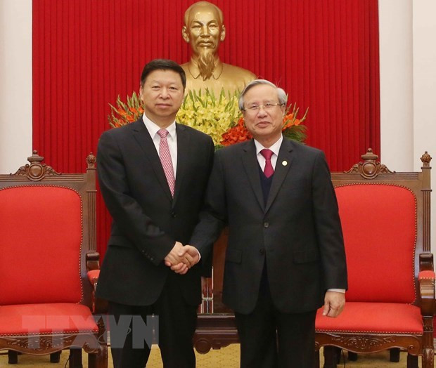 Vietnam y China por desarrollar de forma estable sus vínculos ảnh 1 Vietnam y China por desarrollar de forma estable sus vínculos ảnh 1