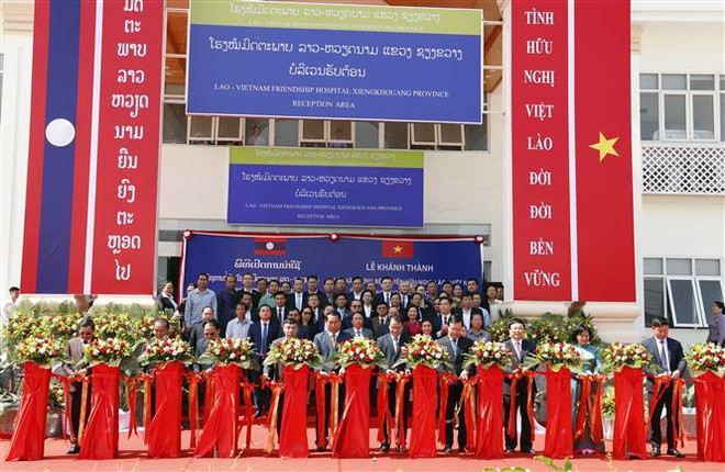 Inauguran Hospital de Amistad Laos-Vietnam ảnh 2