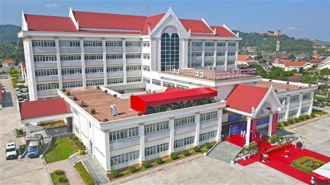Inauguran Hospital de Amistad Laos-Vietnam ảnh 1