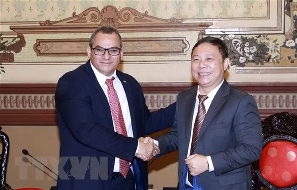 Impulsan Ciudad Ho Chi Minh y Cuba cooperación agrícola ảnh 1
