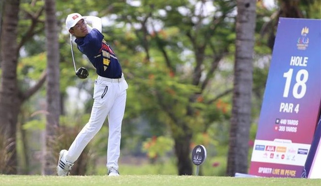 SEA Games 32: Vietnam gana histórica medalla de oro en golf ảnh 1