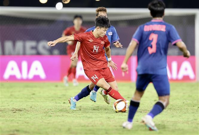 SEA Games 32: Vietnam empata 1-1 con Tailandia y enfrentará a Indonesia en semifinales ảnh 1 SEA Games 32: Vietnam empata 1-1 con Tailandia y enfrentará a Indonesia en semifinales ảnh 1