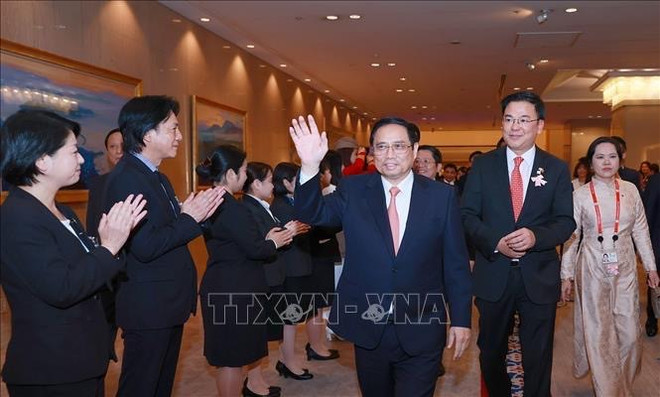 Primer Ministro de Vietnam llega a Hiroshima ảnh 2 Primer Ministro de Vietnam llega a Hiroshima ảnh 2