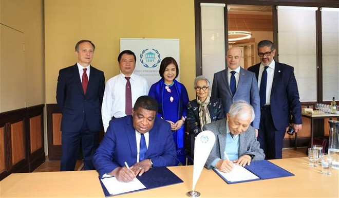 Centro educativo vietnamita firma acuerdo de cooperación con Unión Interparlamentaria ảnh 1 Centro educativo vietnamita firma acuerdo de cooperación con Unión Interparlamentaria ảnh 1
