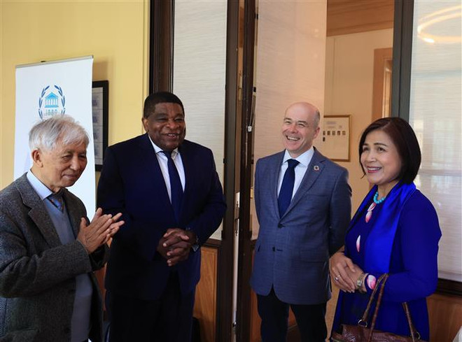Centro educativo vietnamita firma acuerdo de cooperación con Unión Interparlamentaria ảnh 2 Centro educativo vietnamita firma acuerdo de cooperación con Unión Interparlamentaria ảnh 2