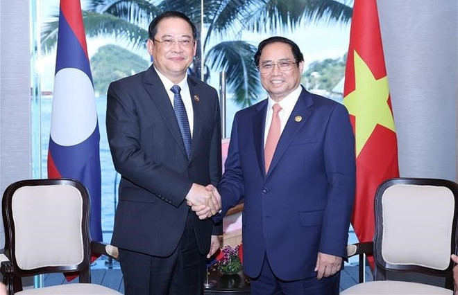Premier vietnamita dialoga con su homólogo laosiano ảnh 1 Premier vietnamita dialoga con su homólogo laosiano ảnh 1