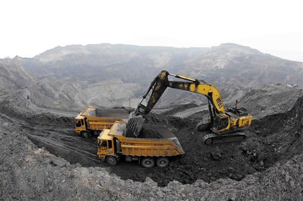 Empresas vietnamita y japonesa firman acuerdo de capacitación en minería de carbón ảnh 1 Empresas vietnamita y japonesa firman acuerdo de capacitación en minería de carbón ảnh 1
