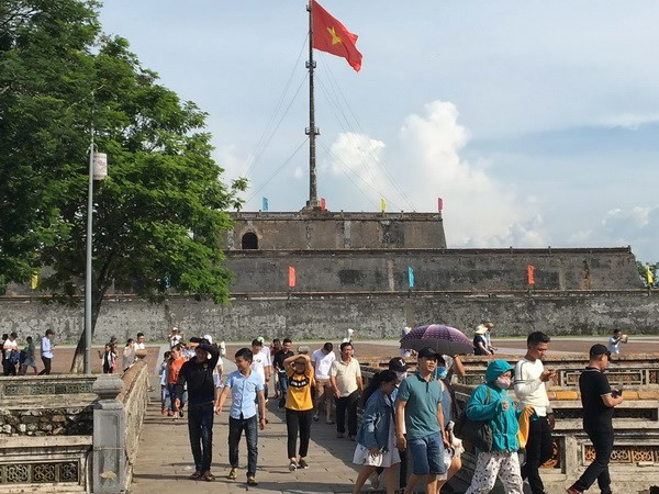 Vietnam atrae en dos primeros meses de 2018 a casi tres millones de turistas extranjeros ảnh 1