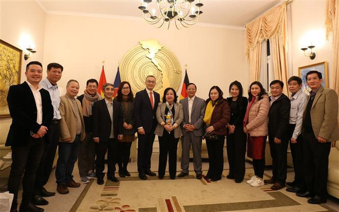 Empresas alemanas interesadas en potencial de desarrollo de provincia vietnamita de Phu Yen ảnh 1 Empresas alemanas interesadas en potencial de desarrollo de provincia vietnamita de Phu Yen ảnh 1