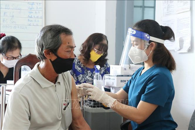 Vietnam registra 132 nuevos casos de COVID-19 ảnh 1 Vietnam registra 132 nuevos casos de COVID-19 ảnh 1
