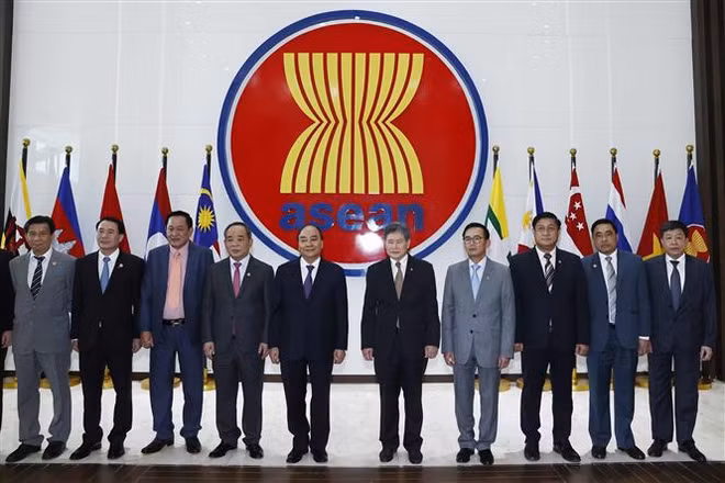 Medios de prensa de Indonesia destacan visita estatal de presidente vietnamita ảnh 2 Medios de prensa de Indonesia destacan visita estatal de presidente vietnamita ảnh 2