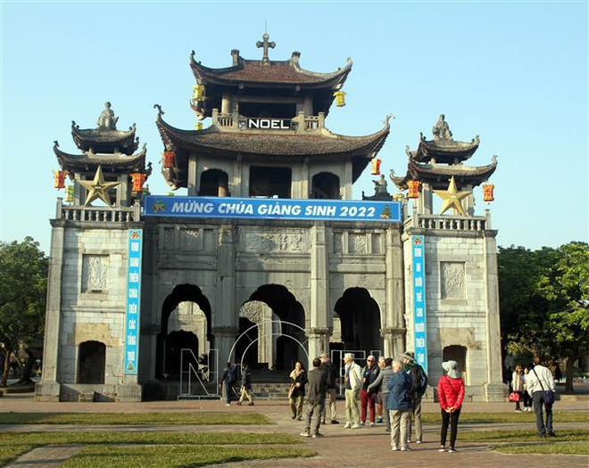 Provincia vietnamita atrae visitantes en ocasión de la Navidad ảnh 1 Provincia vietnamita atrae visitantes en ocasión de la Navidad ảnh 1