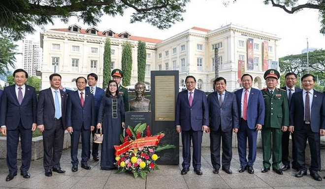 Premier de Vietnam realiza sus primeras actividades en Singapur ảnh 1 Premier de Vietnam realiza sus primeras actividades en Singapur ảnh 1