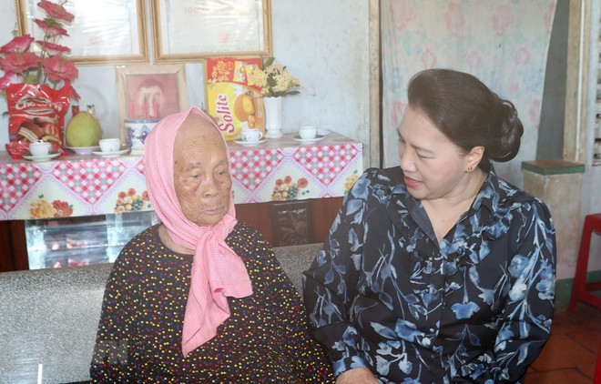 Presidenta de Parlamento vietnamita realiza visita de trabajo en Ba Ria-Vung Tau ảnh 1 Presidenta de Parlamento vietnamita realiza visita de trabajo en Ba Ria-Vung Tau ảnh 1
