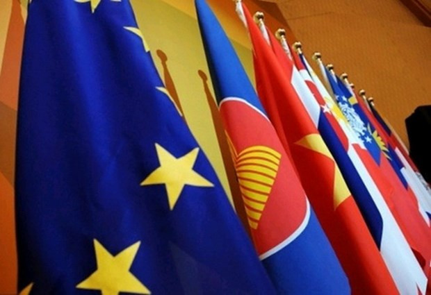 UE dedica más de 800 millones de euros para ayudar a ASEAN en lucha antiepidémica ảnh 1 UE dedica más de 800 millones de euros para ayudar a ASEAN en lucha antiepidémica ảnh 1