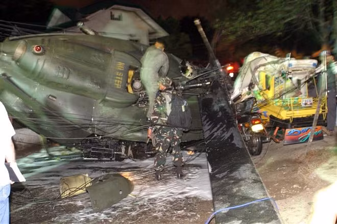 Dos muertos en accidente de helicóptero militar en Filipinas ảnh 1