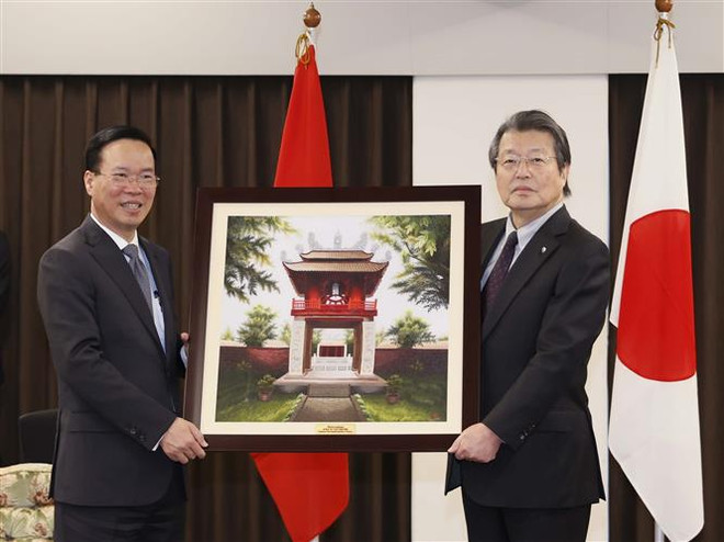 Presidente vietnamita visita la Universidad de Kyushu ảnh 2 Presidente vietnamita visita la Universidad de Kyushu ảnh 2